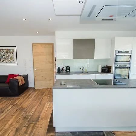 Superb Alpine By In One