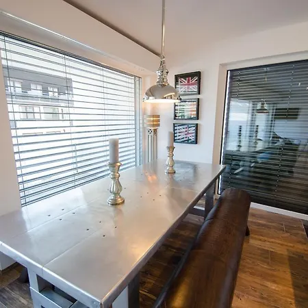 Superb Alpine By In One Appartamento Zell am See