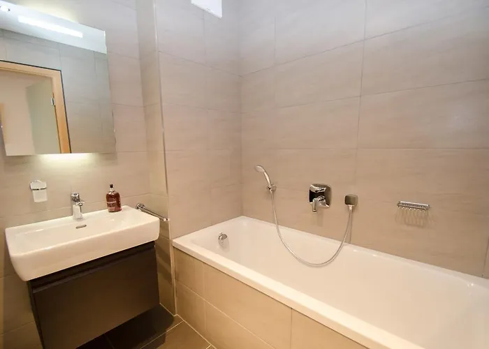 Superb Alpine By In One Apartman *